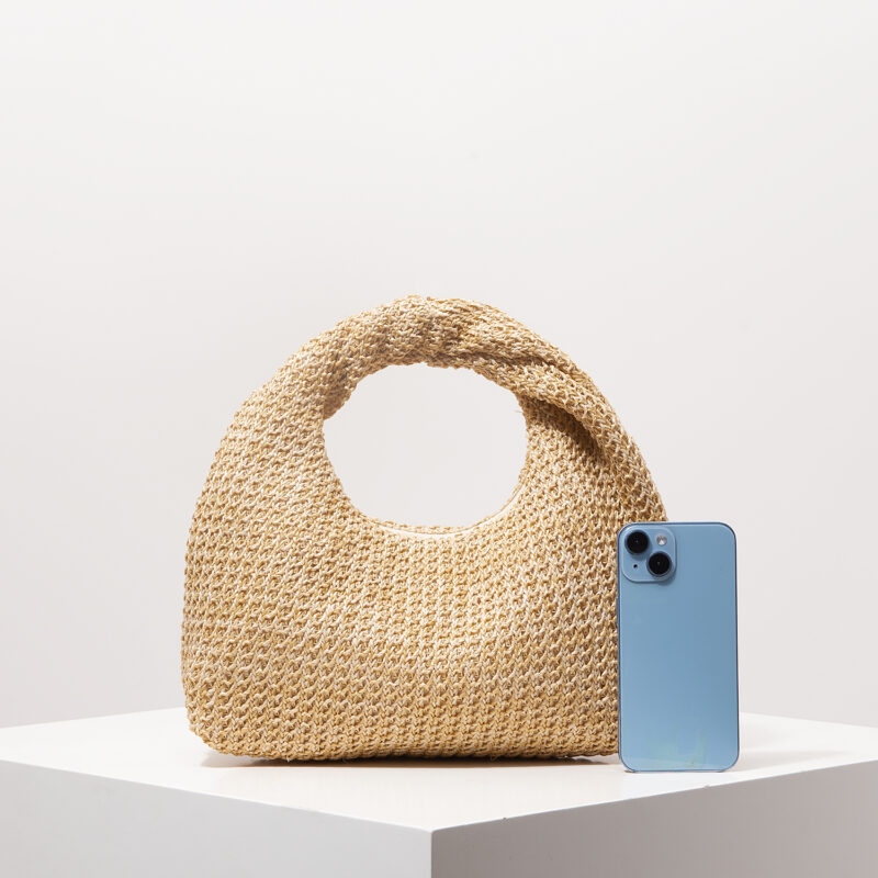 Fashionable Pleated Straw Beach Bag for Women - Image 4