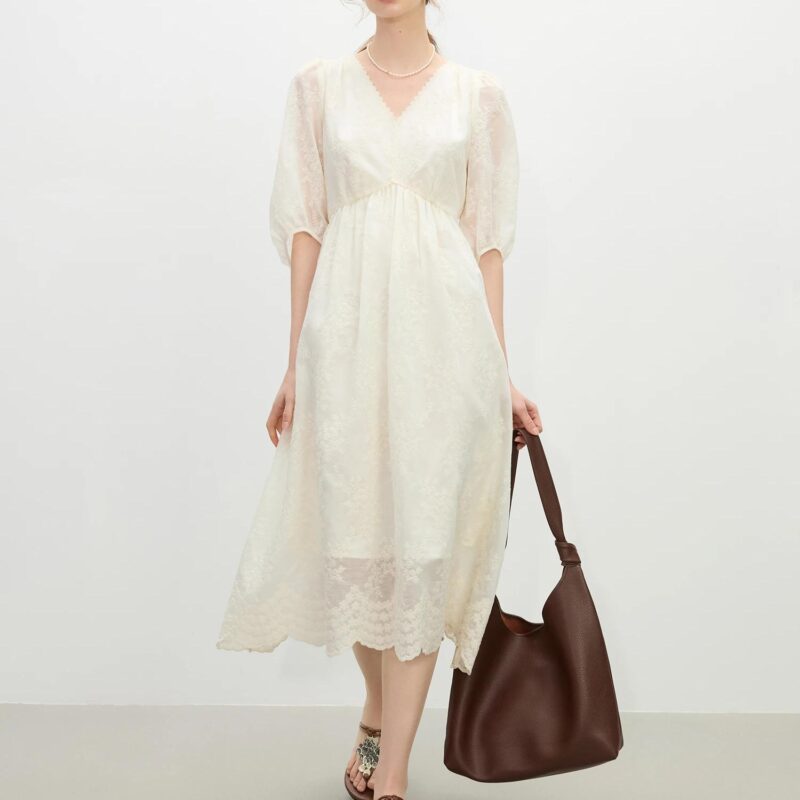 Elegant Lace V-Neck Maxi Dress