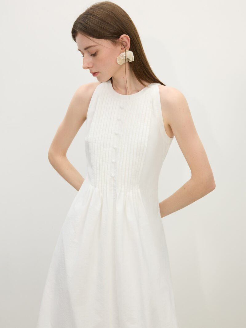 Elegant Slim A-Line Pleated Halter Neck Dress - Image 3