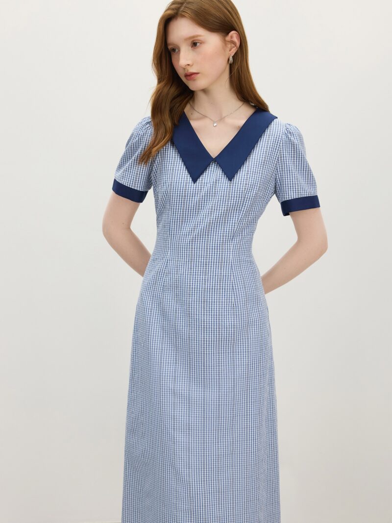 Chic Checkered Summer A-Line Dress with Tailored Waist & V-Neck - Image 4