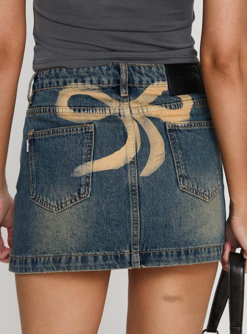 Y2K High Waist Denim Mini Skirt with Bow Print - Image 4