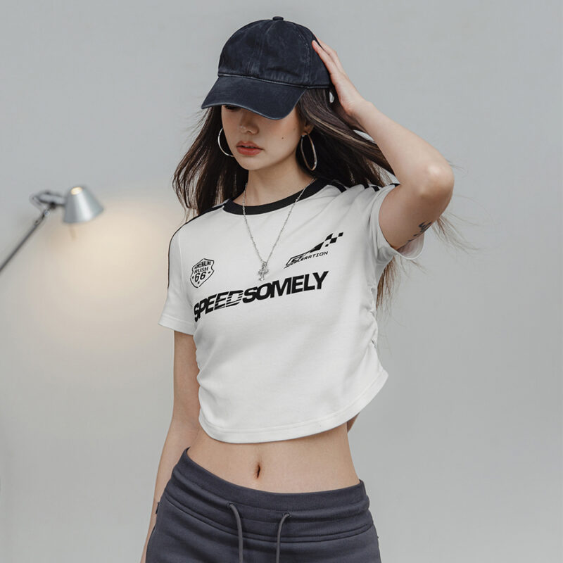 Women's Letter Print Slim Crop T-Shirt - Image 3