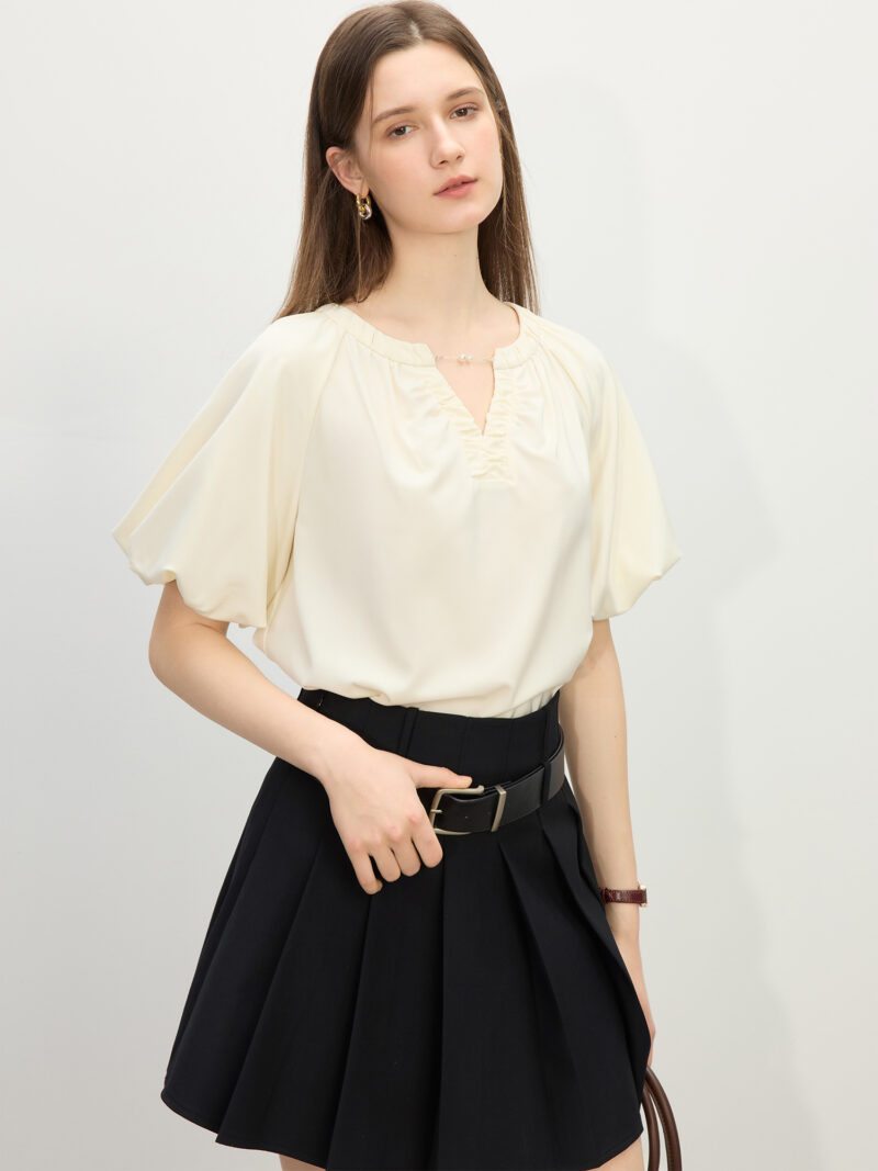 Chic Summer V-Neck Blouse with Billowy Sleeves – Casual & Office Look - Image 3