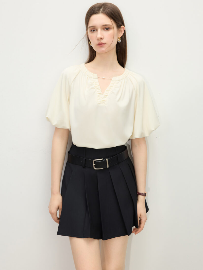 Chic Summer V-Neck Blouse with Billowy Sleeves – Casual & Office Look - Image 4