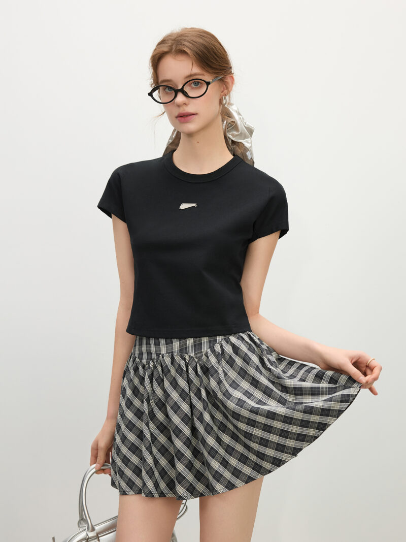 Summer Slim Fit Cropped Sun Tee for Women – Breathable Cotton Blend Top - Image 2