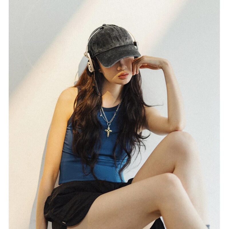 Vintage Gray Adjustable Baseball Cap for Women - Casual Streetwear Hat - Image 3