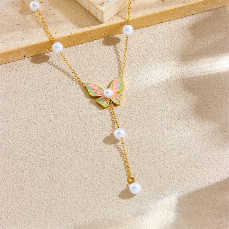Butterfly Pearl Pendant Necklace for Women