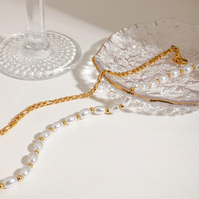 Elegant Double Layer Pearl & Figaro Chain Anklet Set – 18K Gold Plated - Image 5