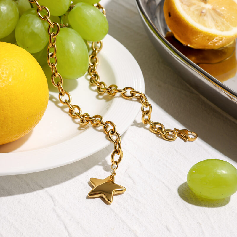 Minimalist Five-Pointed Star Pendant Necklace - 18K Gold-Plated Stainless Steel for Women - Image 5