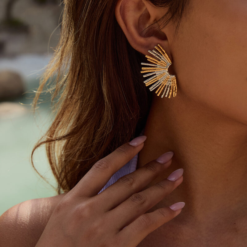 Geometric Fan-Shaped Two-Tone Earrings - Image 3