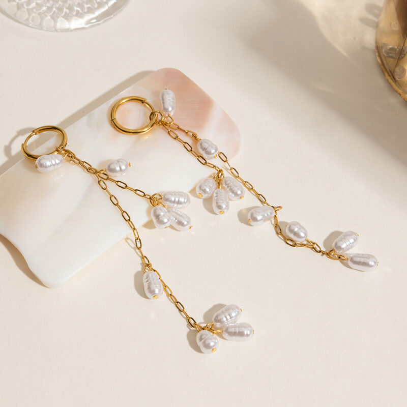 Elegant Pearl Tassel Earrings - Image 2