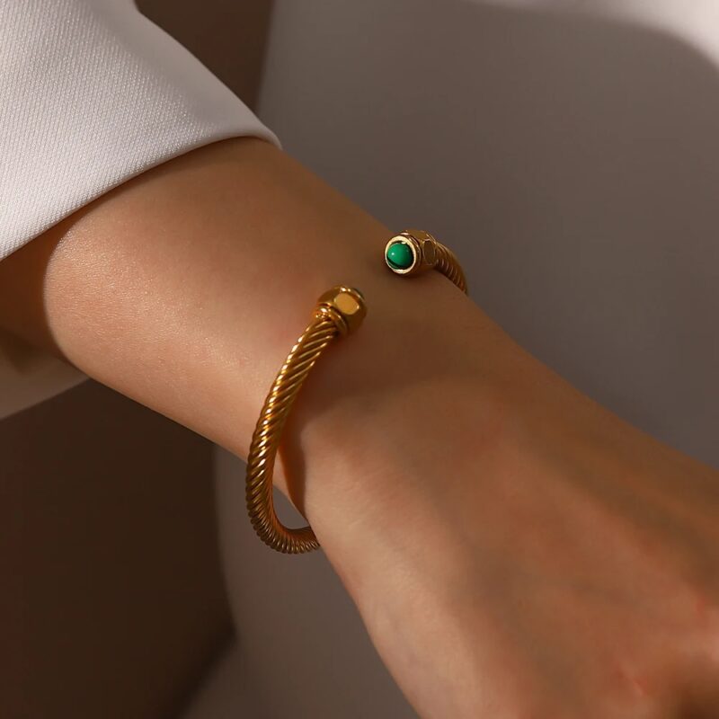 Trendy Green Malachite Inlaid 18K Gold-Plated Stainless Steel Bracelet - Image 4
