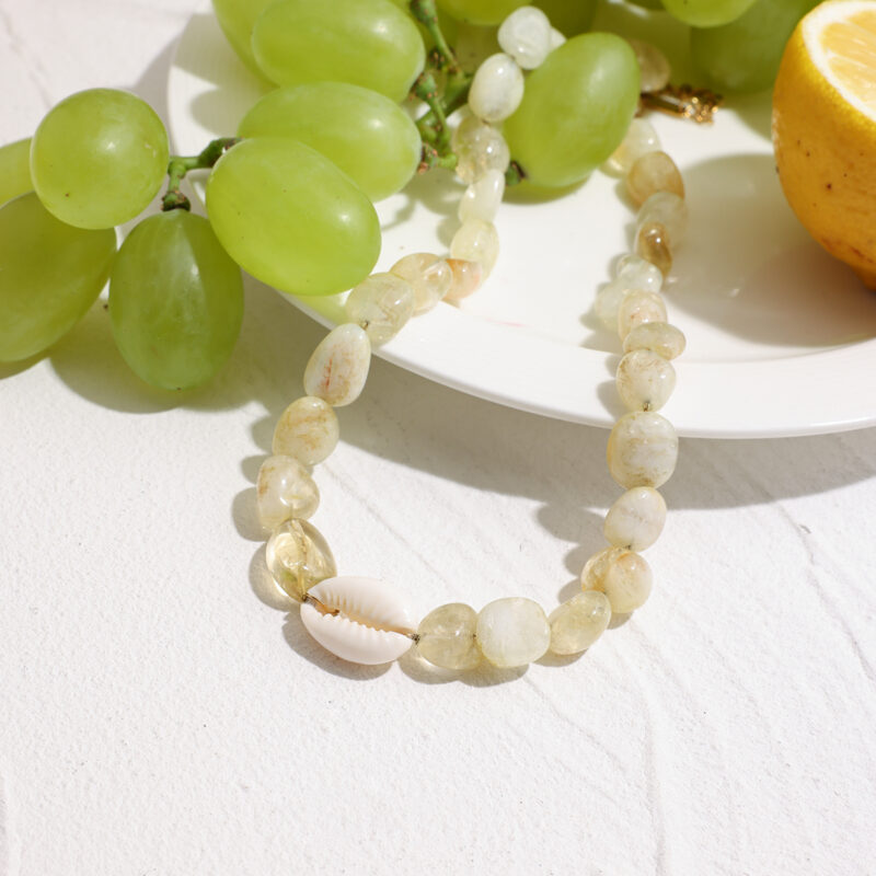 18K Gold Irregular Natural Stone Shell Beaded Choker Necklace for Women - Image 4