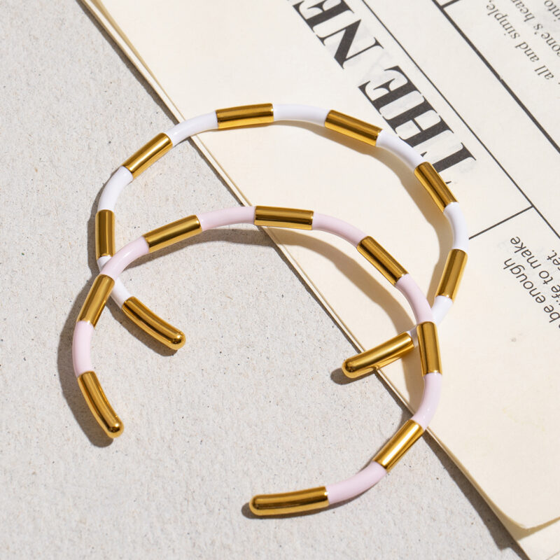 Elegant Gold Bamboo-Style Open Bangle Bracelet - Image 6