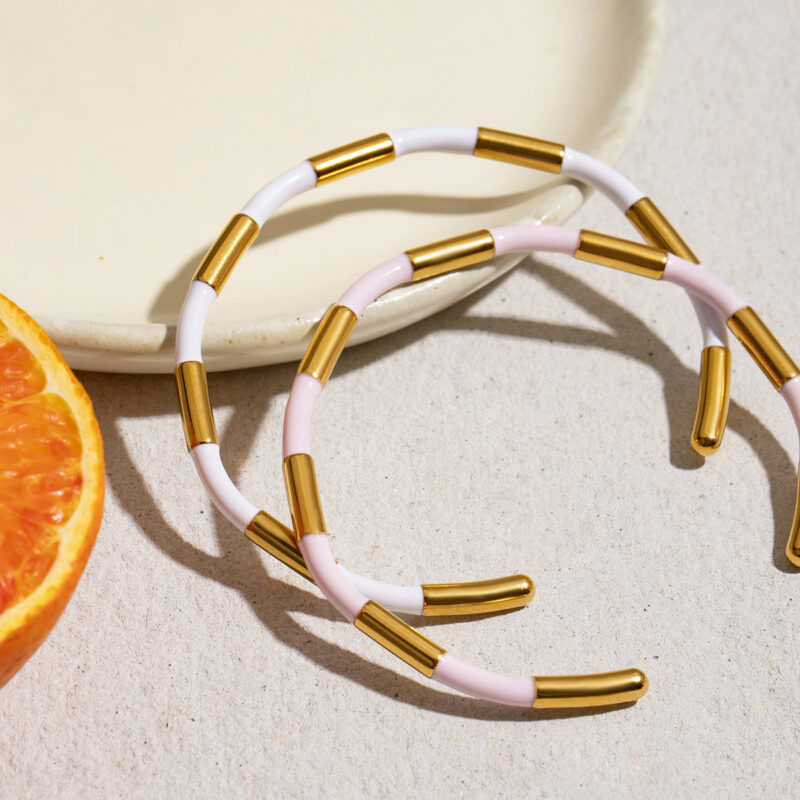 Elegant Gold Bamboo-Style Open Bangle Bracelet - Image 4