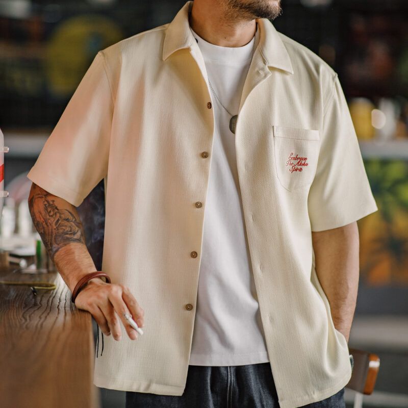 Hawaiian-inspired embroidered shirt for men - Image 3