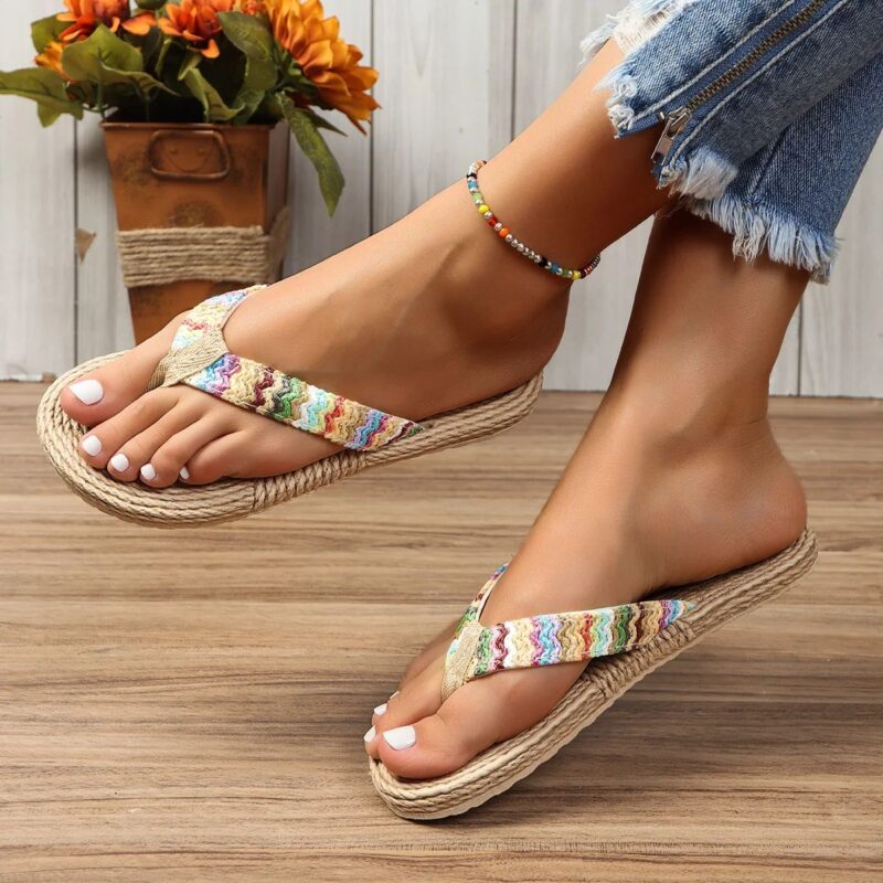 Women's Ethnic Style Anti-Slip Flat Heel Flip Flops - Image 2